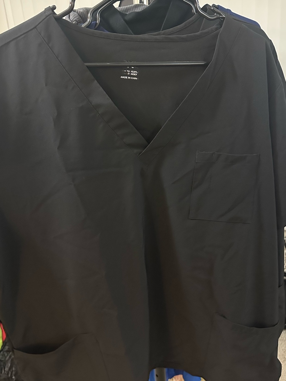 Amazon Black V-Neck Women’s SCRUB Top